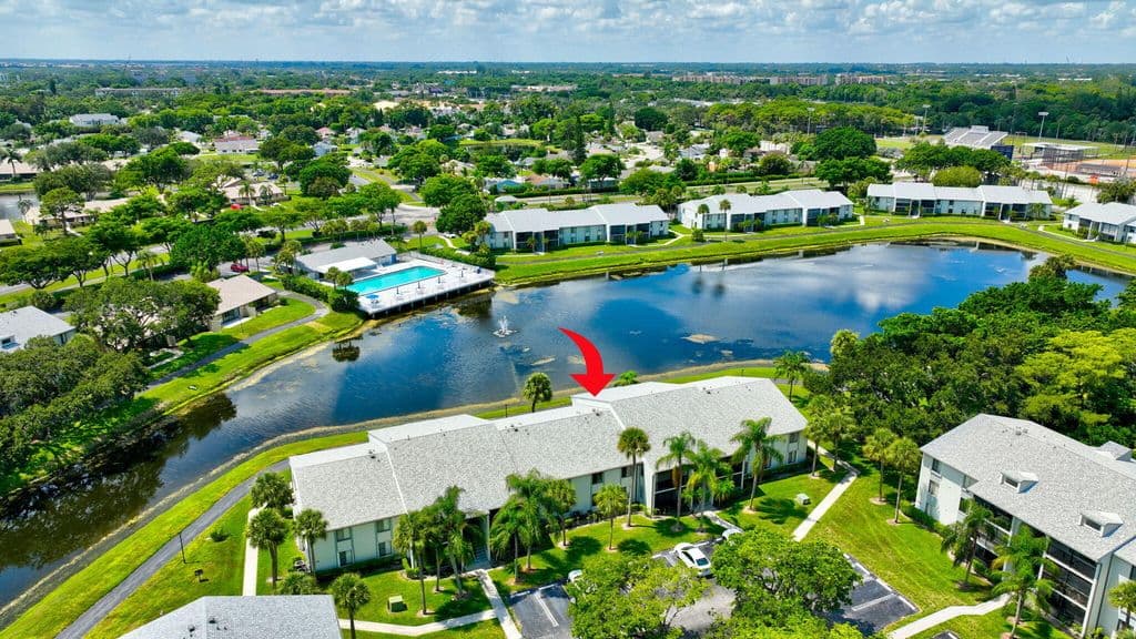 2+1 Condo — 1010 Green Pine Boulevard #F2