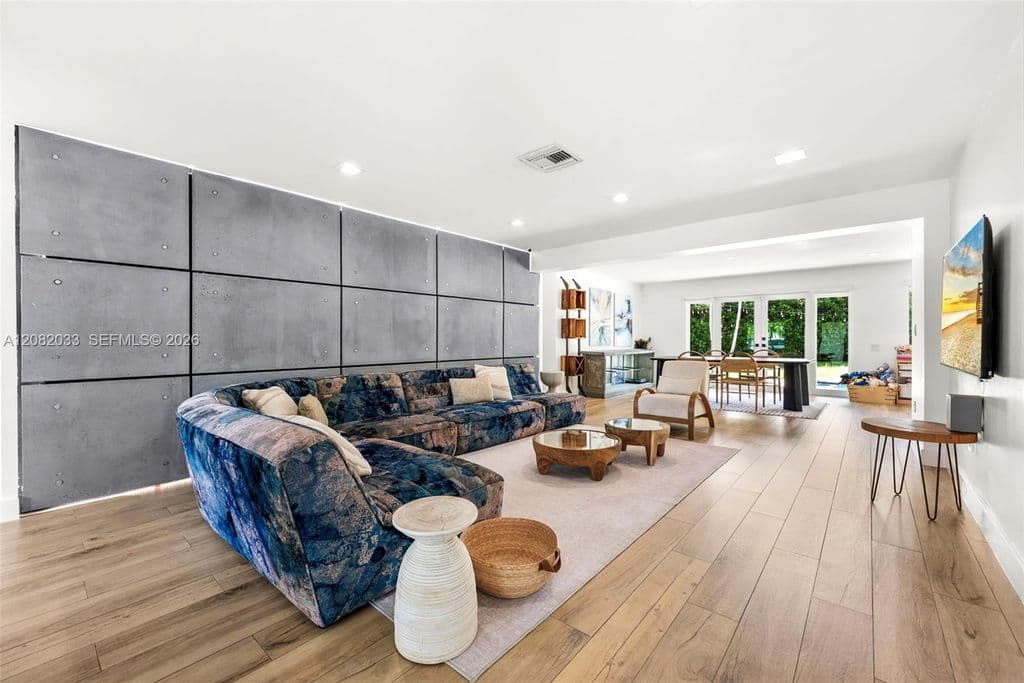 3+1 Müstakil ev — 21000 NE 18th Ct