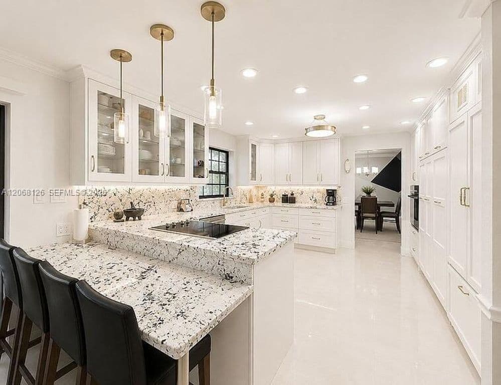 4+1 Müstakil ev — 11351 SW 26th St