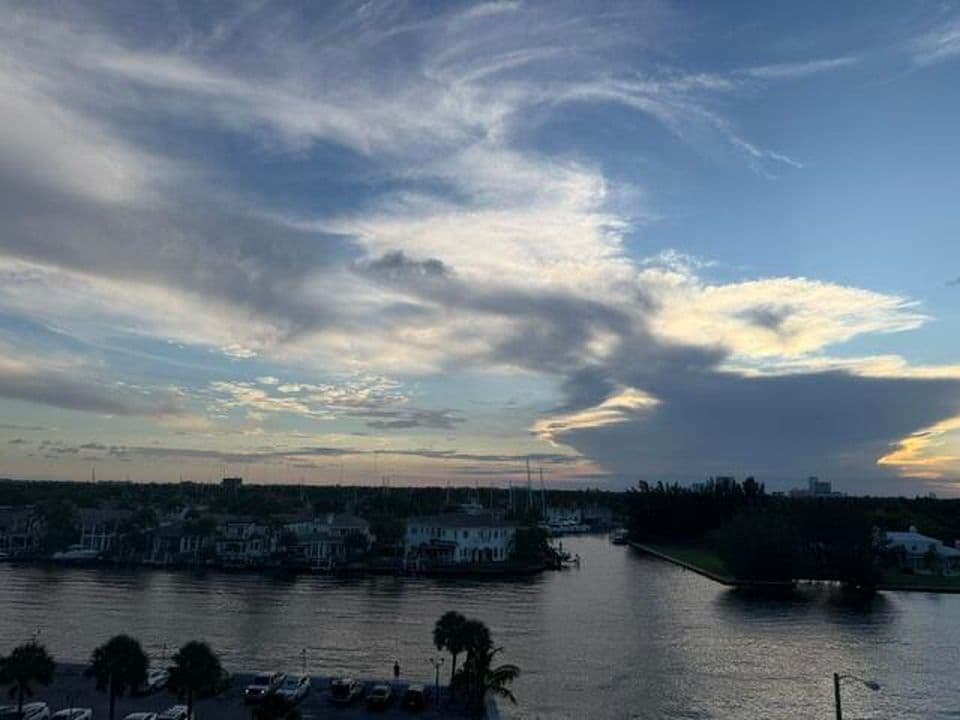 2+1 Condo — 1401 S Ocean Drive #704
