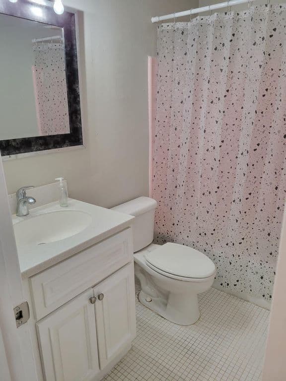 1+1 Condo — 2303 S Federal Highway #19