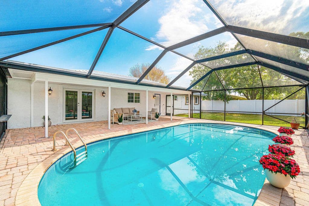 3-bedroom Single-Family Home — 718 SW 27th Place