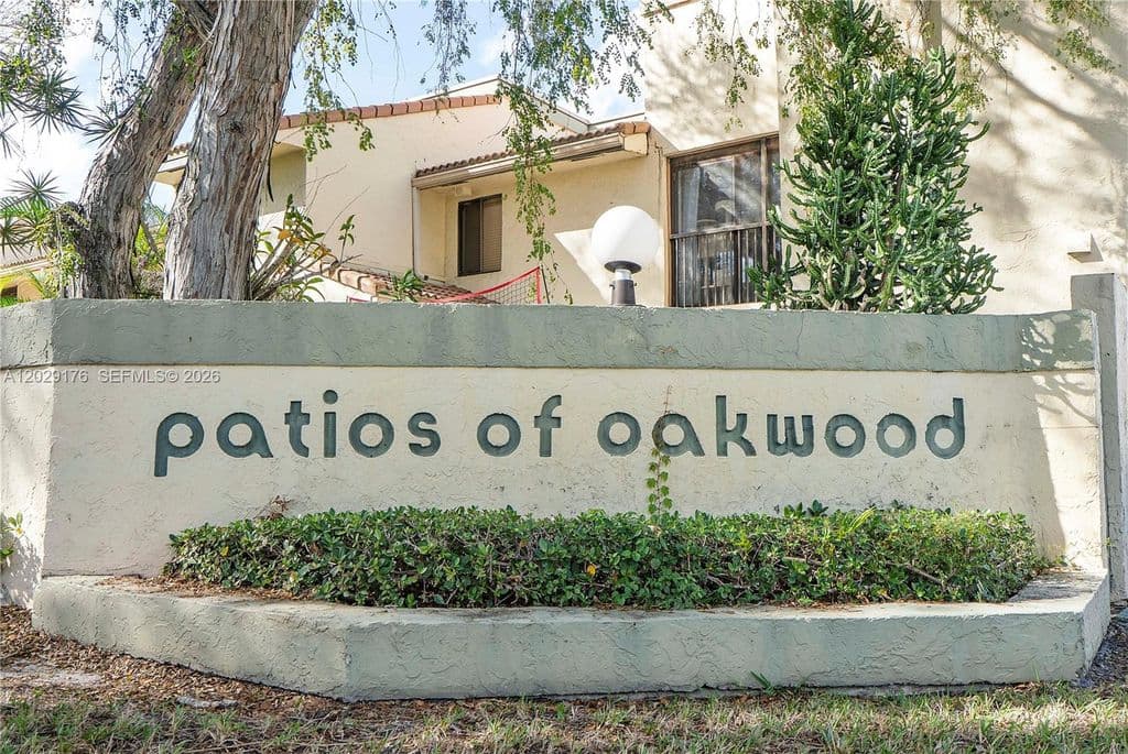 2-bedroom Condo — 9518 SW 1st Ct #21