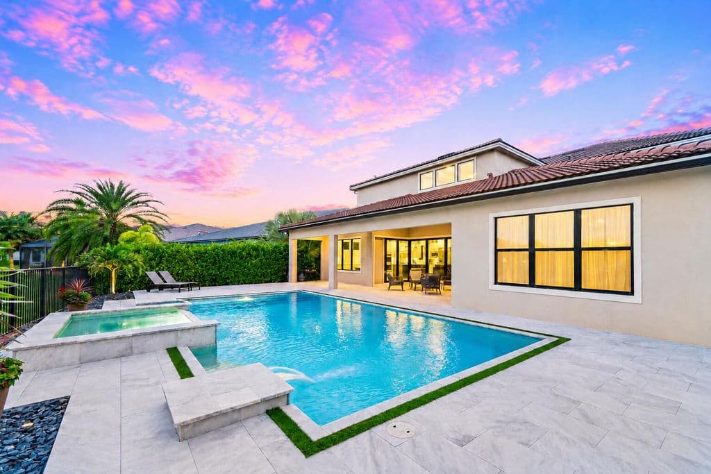 6-bedroom Single-Family Home — 315 Sonoma Isles Circle