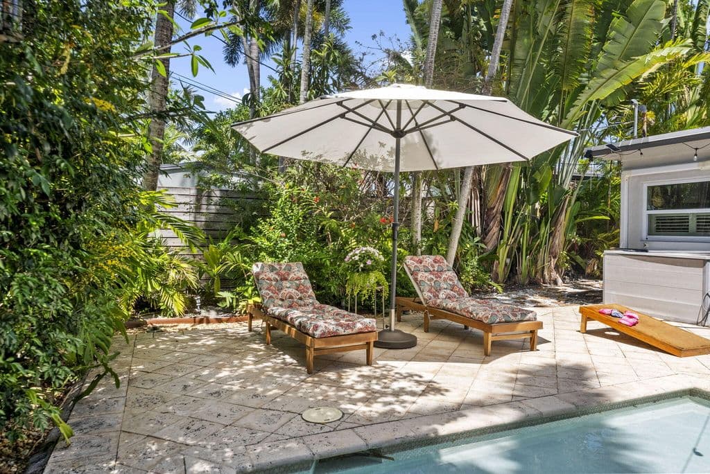 4-bedroom Single-Family Home — 1627 NE 17TH Avenue