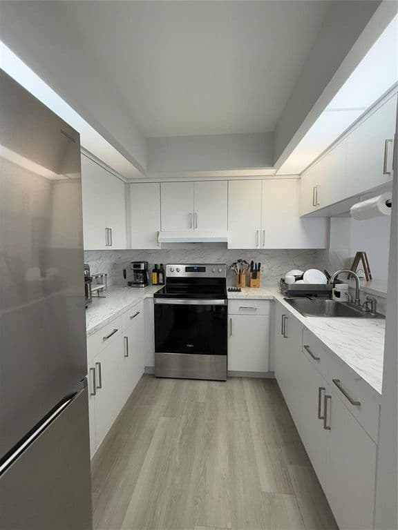 1+1 Condo — 12850 SW 4TH Court #203I