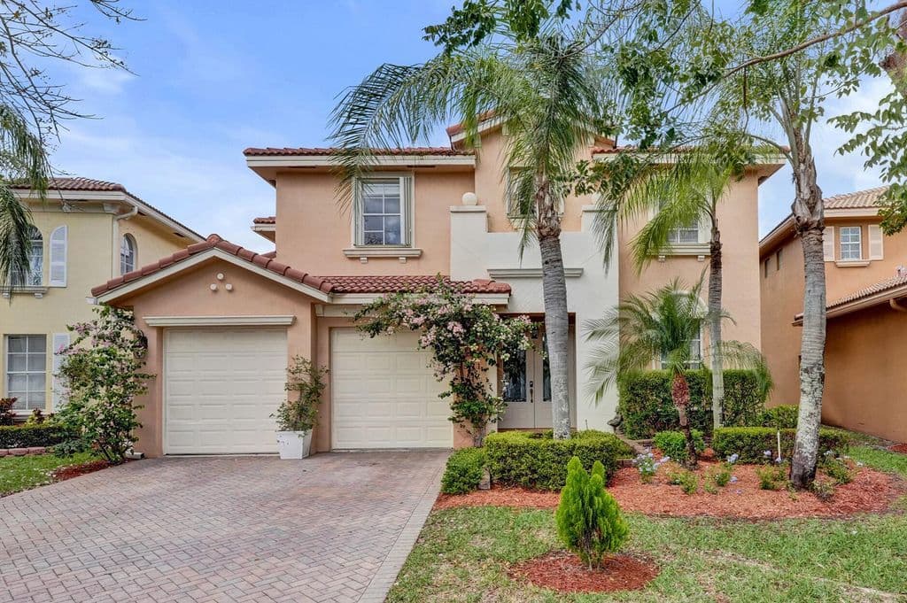 5-bedroom Single-Family Home — 6591 Traveler Road