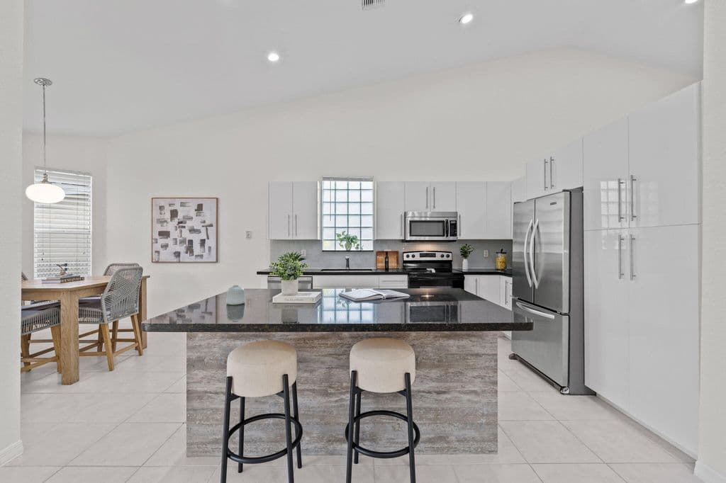 4+1 Müstakil ev — 5954 NW 74th Street