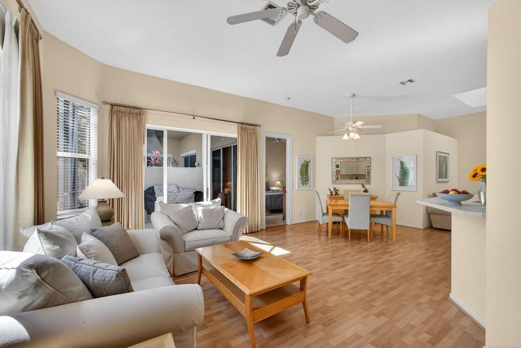 3+1 Mülk — 7671 Dahlia Court
