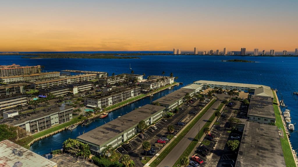 2-bedroom Condo — 101 Doolen Court #201
