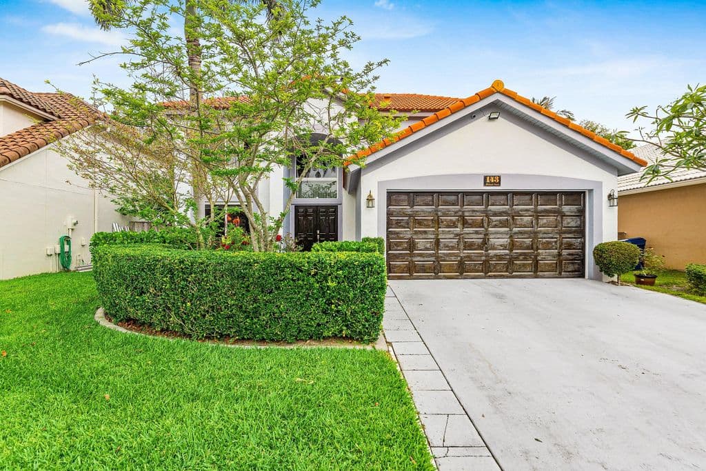 5-bedroom Single-Family Home — 143 St Michaels Court