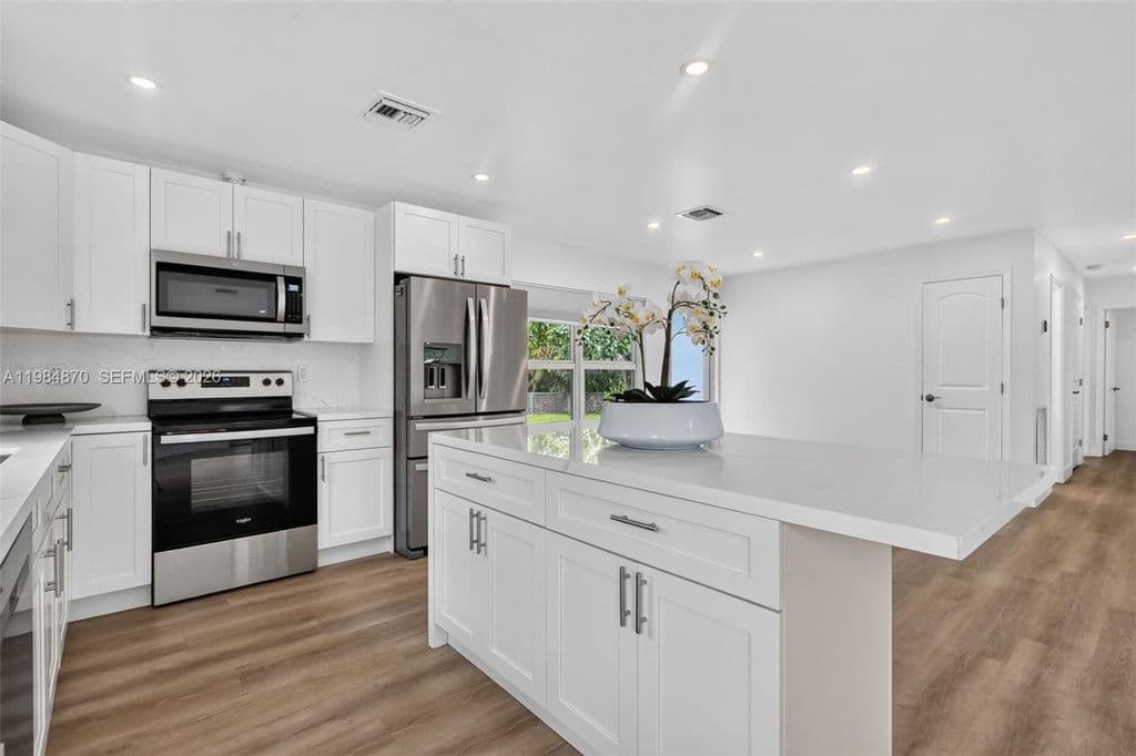 3+1 Müstakil ev — 3042 Hayes St