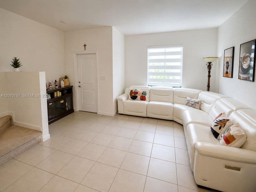 3+1 Mülk — 18324 SW 148th Rd