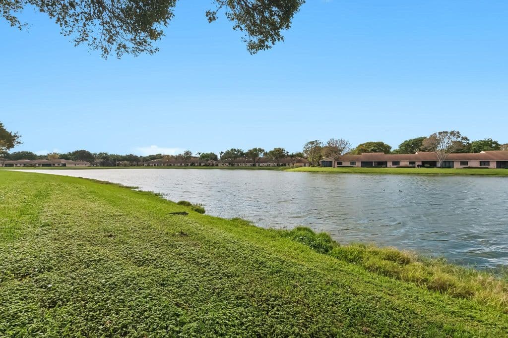 2-bedroom Condo — 8427 Parkgate Road #C