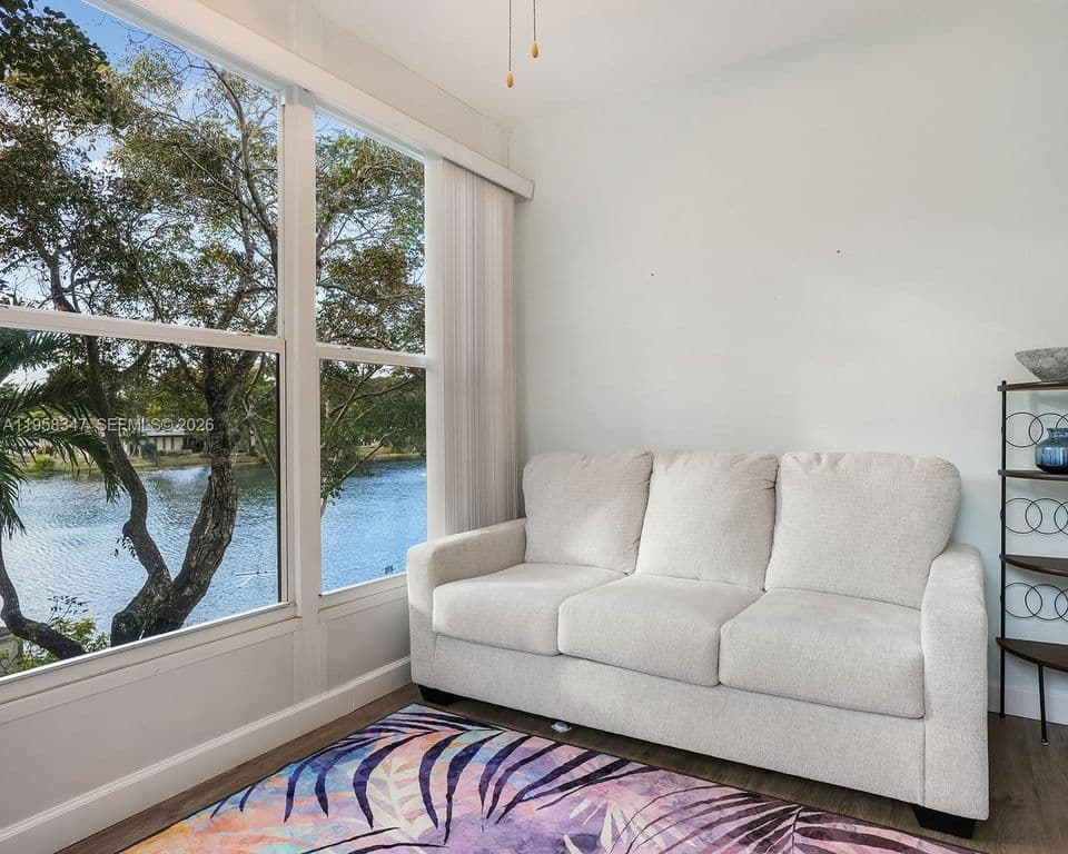 2-bedroom Condo — 3531 NW 50th Ave APT 514