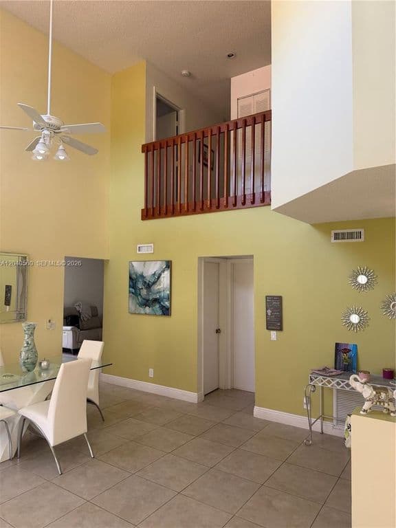 3-bedroom Single-Family Home — 1335 Seagrape Cir