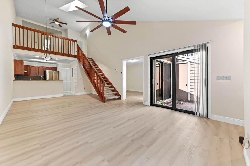2+1 Mülk — 7184 Sportsmans Drive