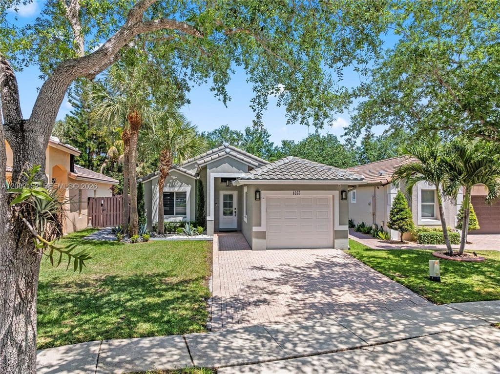 4-bedroom Single-Family Home — 1077 NW 170th Ave