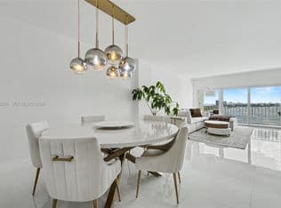 2+1 Condo — 500 Bayview Dr APT 1924, Sunny Isles Beach, 33160