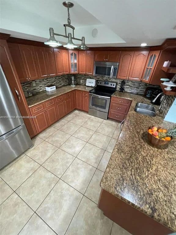 2-bedroom Property — 4825 SW 149th Ct #18B