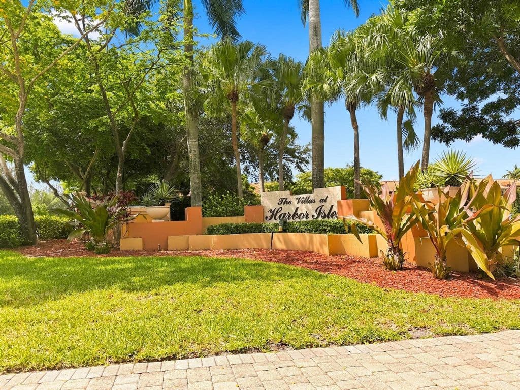 3-bedroom Property — 2107 Anchor Court