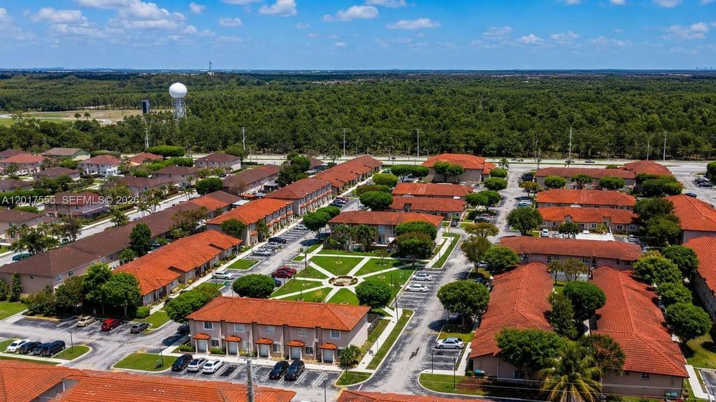 3+1 Mülk — 17184 SW 138th Ct