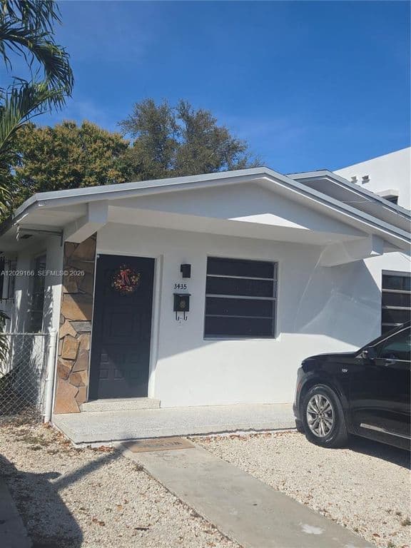 5-bedroom Property — 3435 NW 4th St