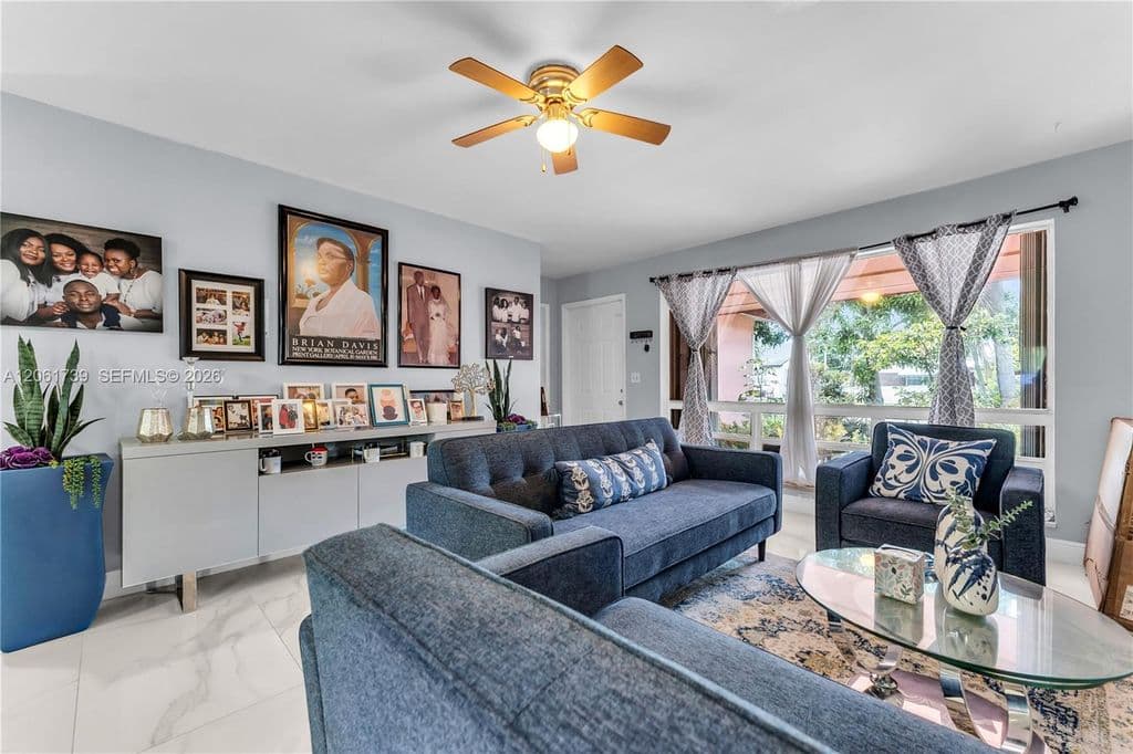 3+1 Müstakil ev — 1019 S 29th Ave