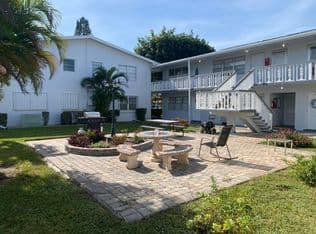 2+1 Condo — 95 CAMBRIDGE E #95, West Palm Beach, 33417