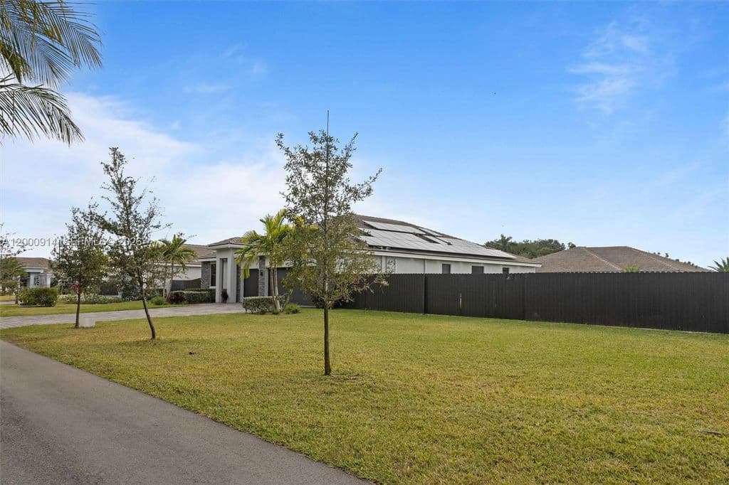 4-bedroom Single-Family Home — 17744 SW 294th St