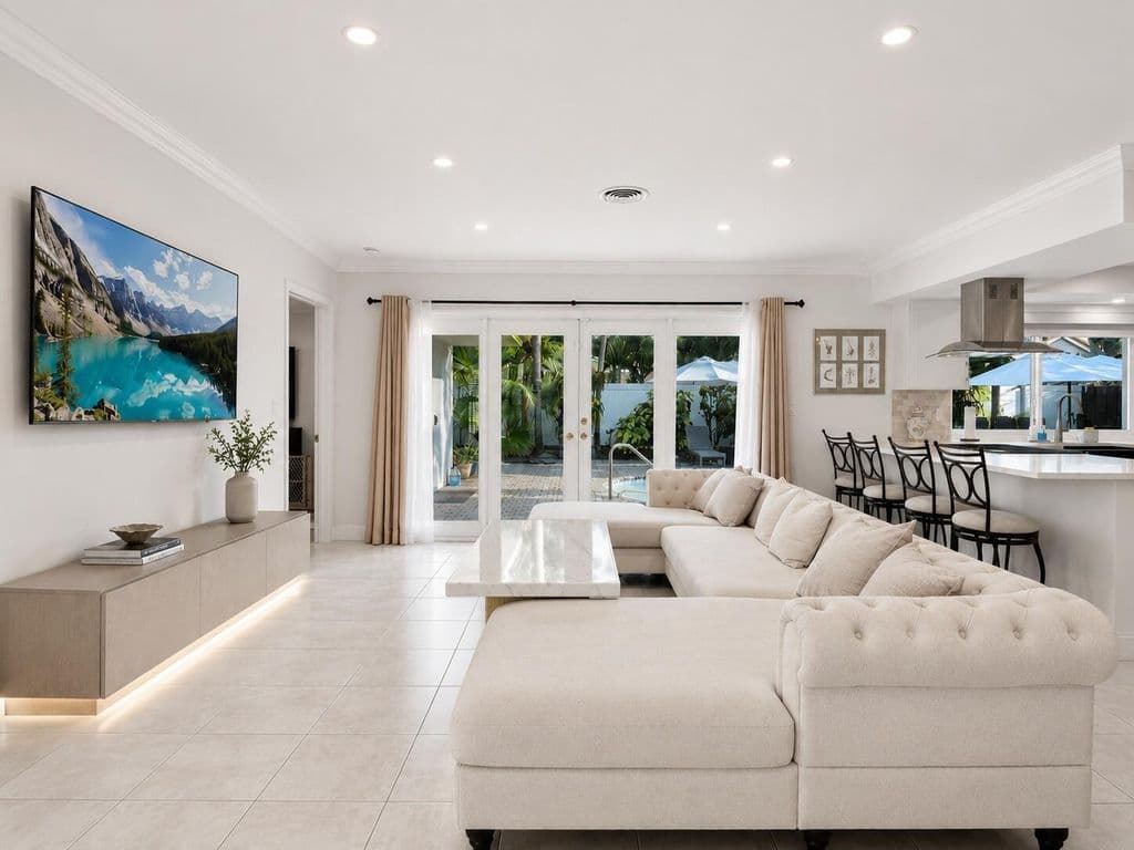 3-bedroom Single-Family Home — 2010 NE 59th Place