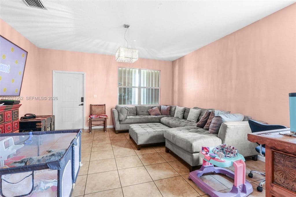 5+1 Müstakil ev — 8956 SW 215th Ter