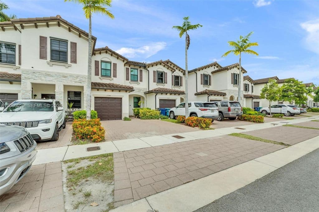 3-bedroom Property — 23142 SW 127th Pl