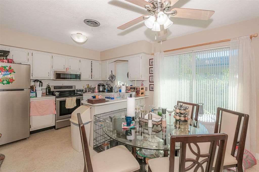 3-bedroom Property — 321 SE 1st Avenue