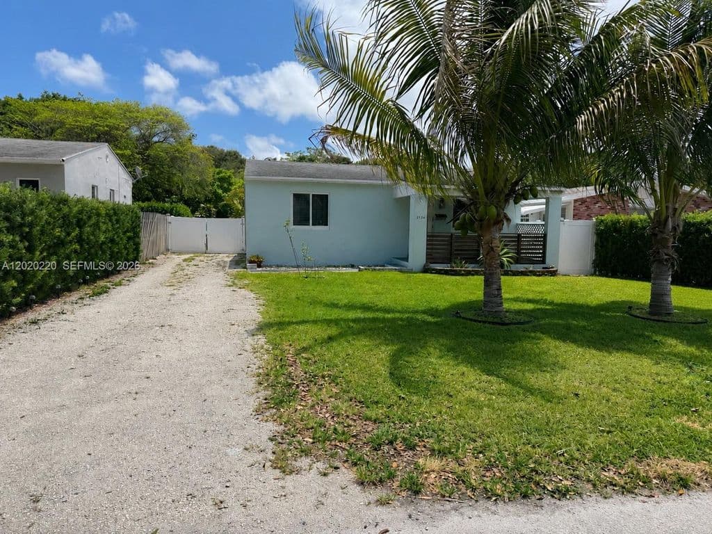 2-bedroom Single-Family Home — 2726 Taylor St