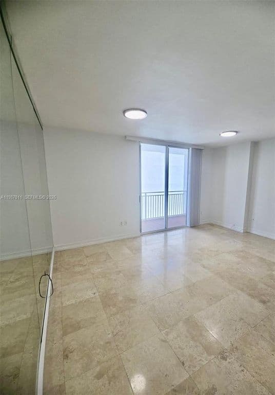 1+1 Condo — 185 SE 14th Ter APT 2701