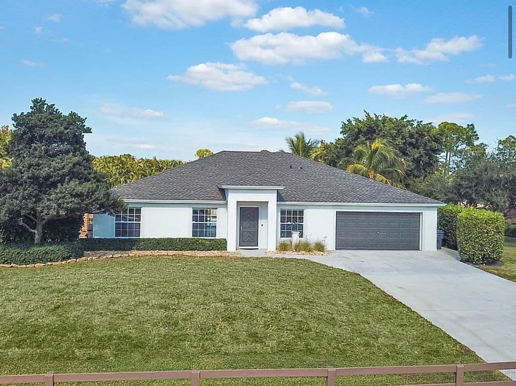 5+1 Müstakil ev — 17851 90th St N