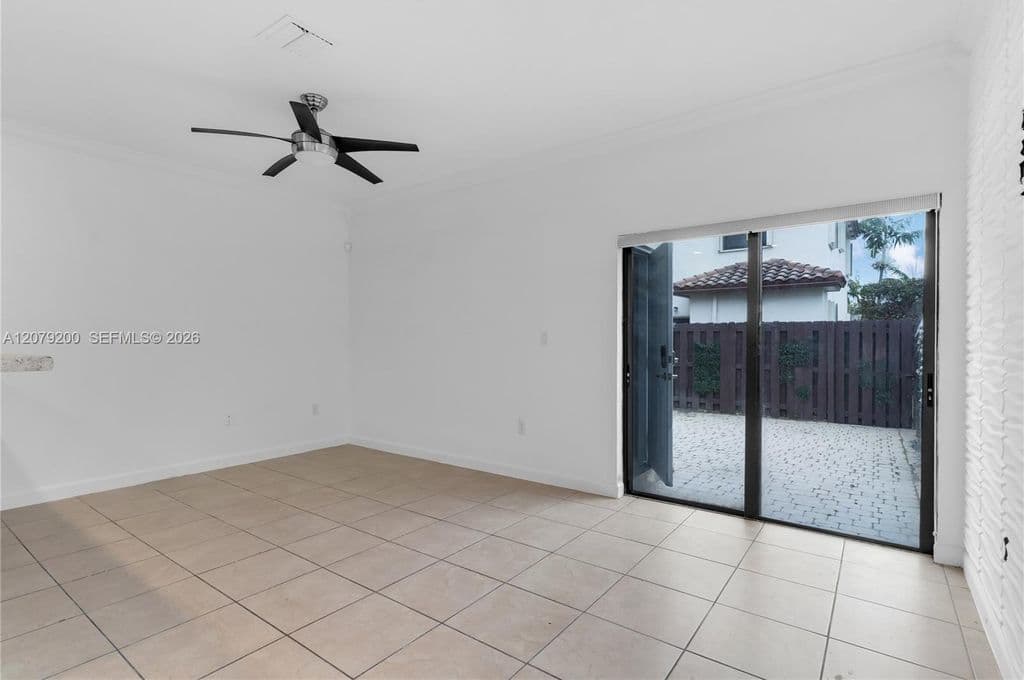 3-bedroom Property — 3202 SE 6th St