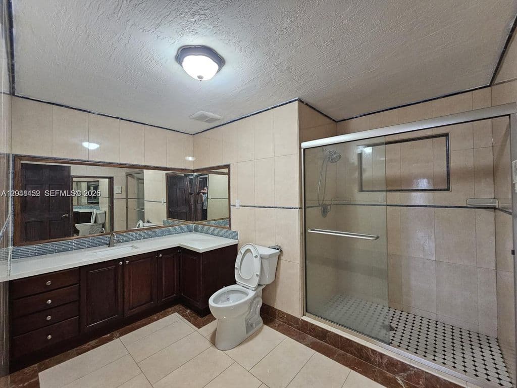 4+1 Müstakil ev — 10955 SW 56th St