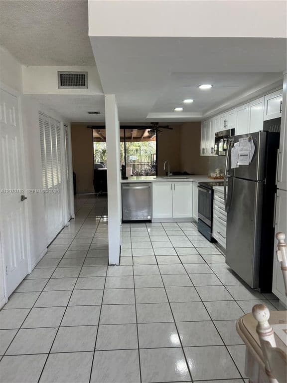 2-bedroom Property — 12242 SW 16th Ter #102-L