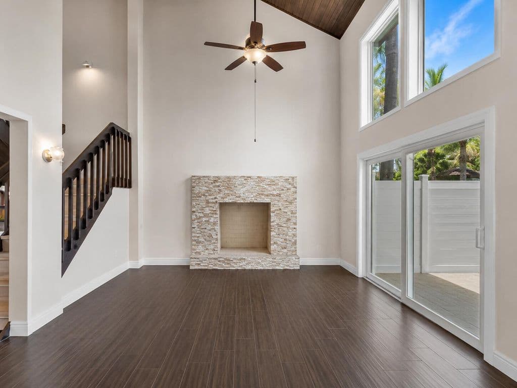 2-bedroom Property — 3432 NE 16th Avenue