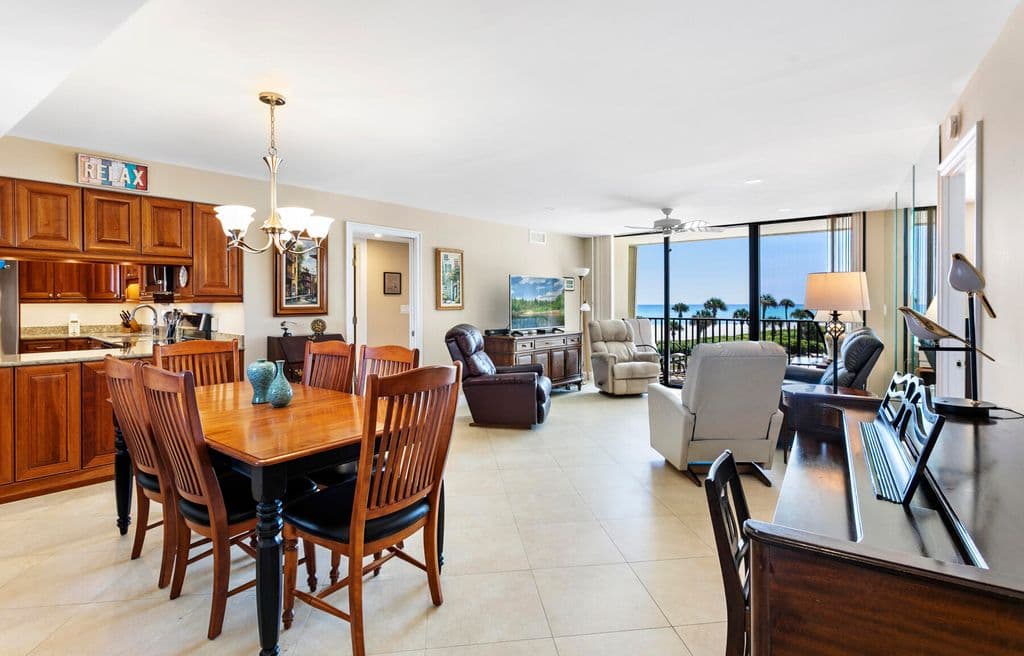 2+1 Condo — 400 Ocean Trail Way #303