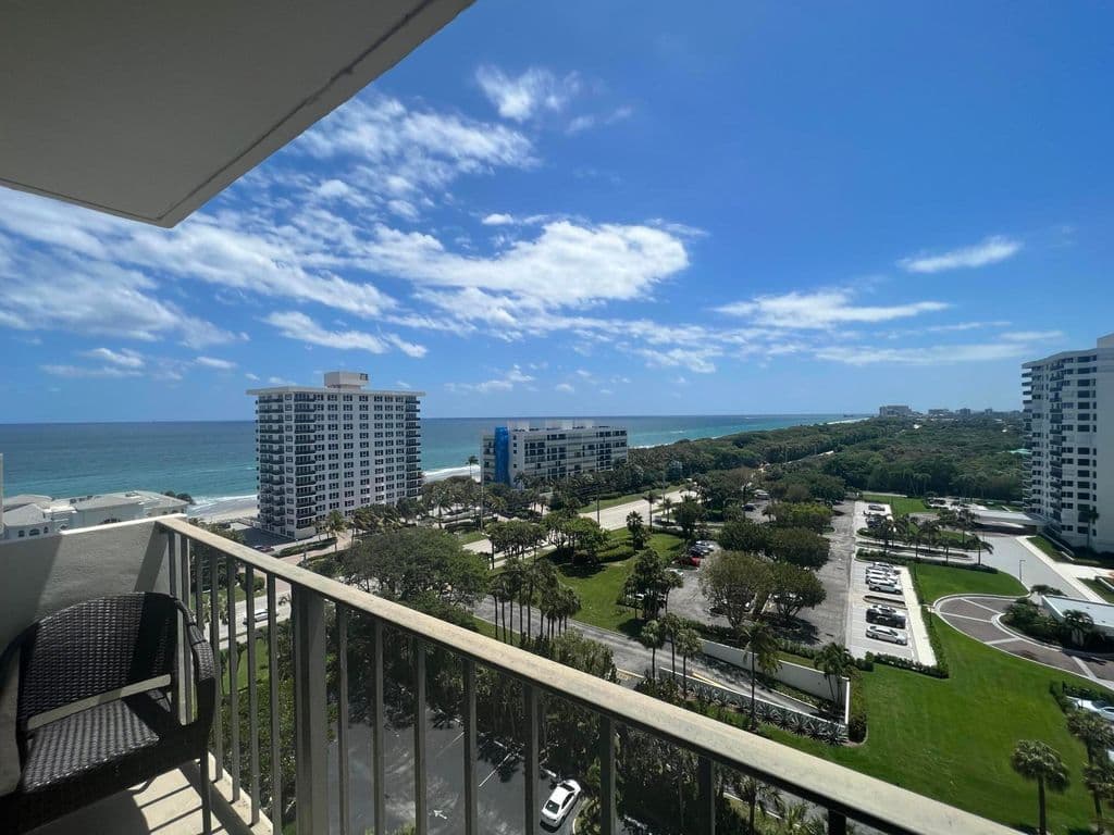 2+1 Condo — 2121 N Ocean Boulevard #1405e