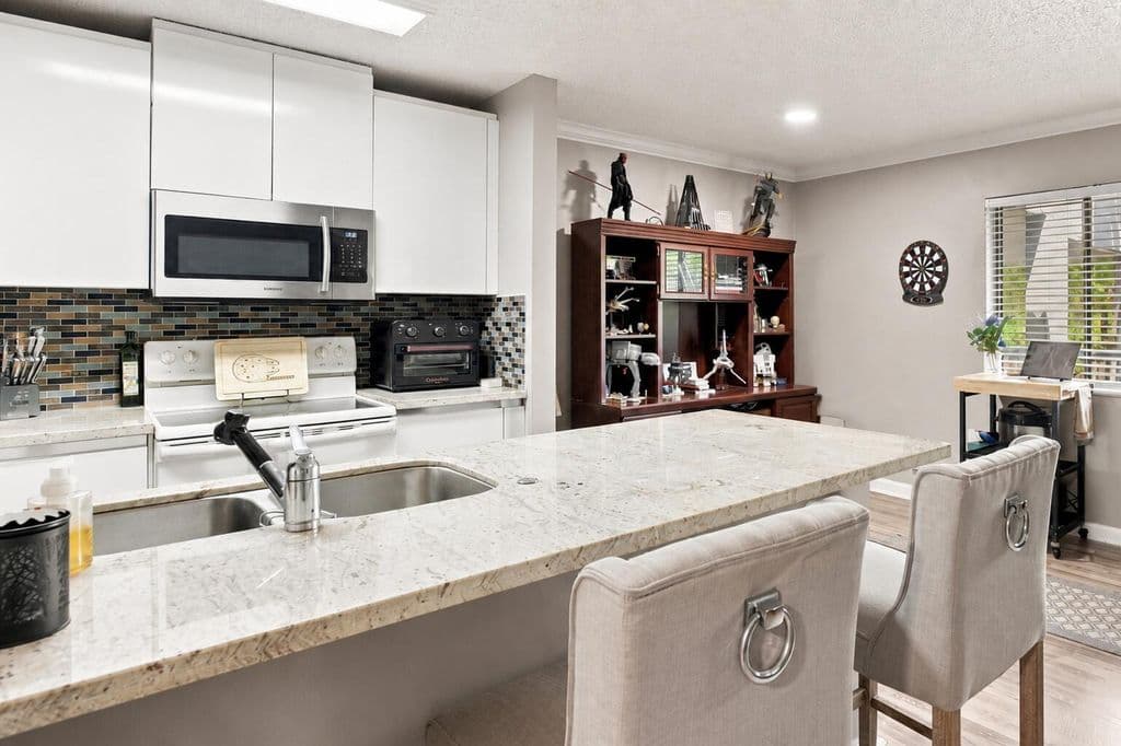 2+1 Condo — 711 FOREST CLUB Drive #119