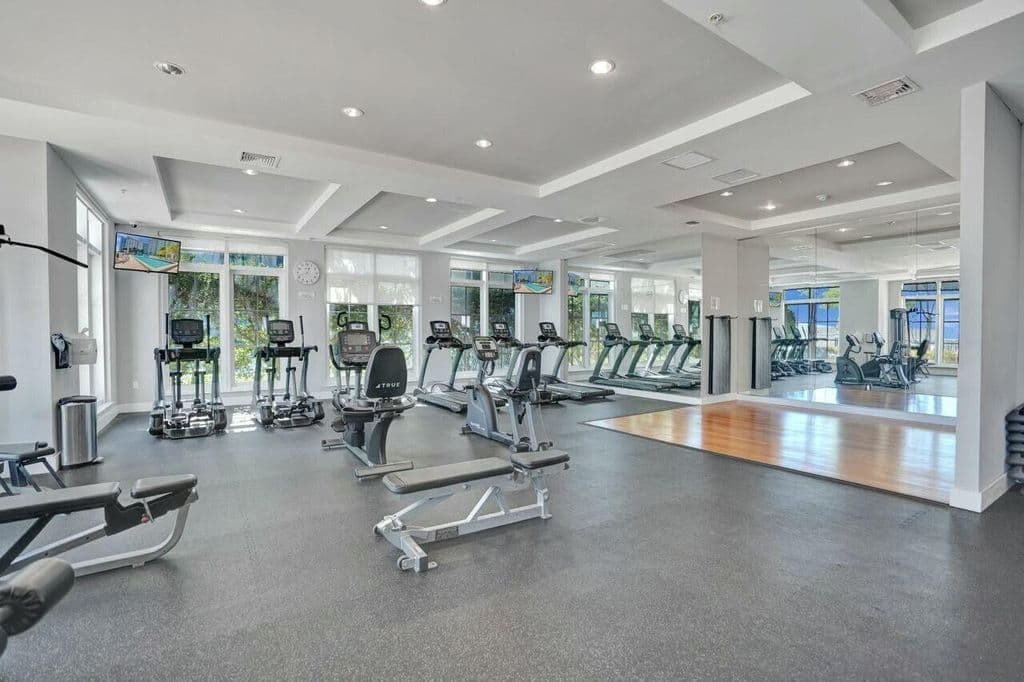 1+1 Condo — 350 N Federal Highway #903
