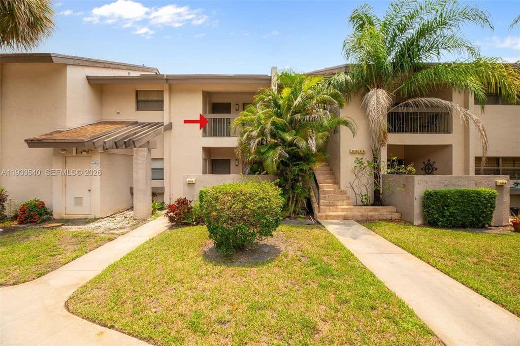 2+1 Condo — 4155 NW 22nd St #267G