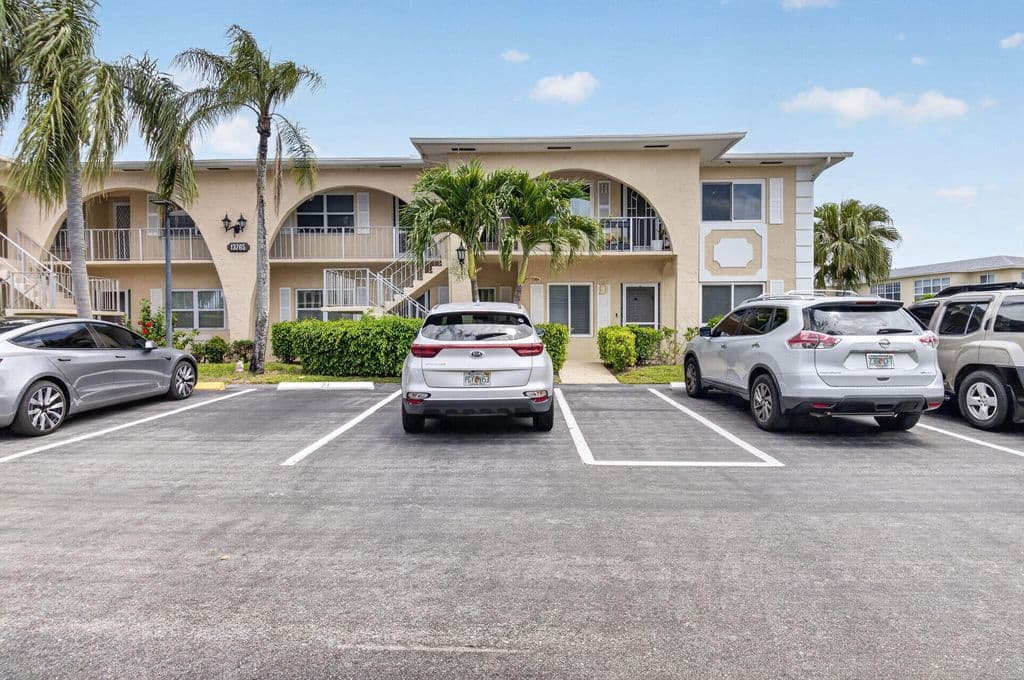 2+1 Condo — 13765 Flora Place #H