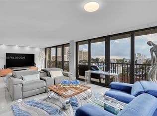 2-bedroom Condo — 2049 S Ocean Dr APT 701, Hallandale, 33009