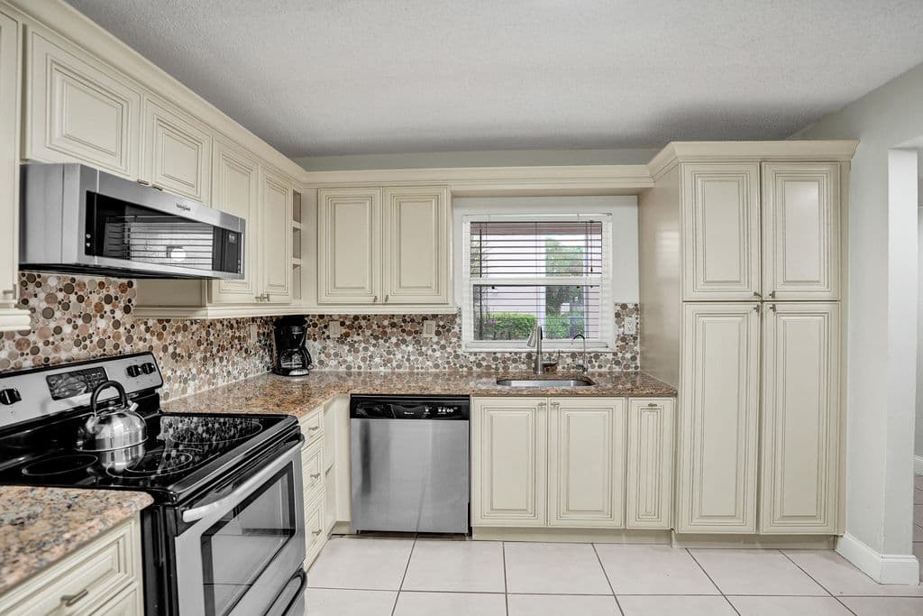 3+1 Condo — 12215 Royal Palm Boulevard #4q
