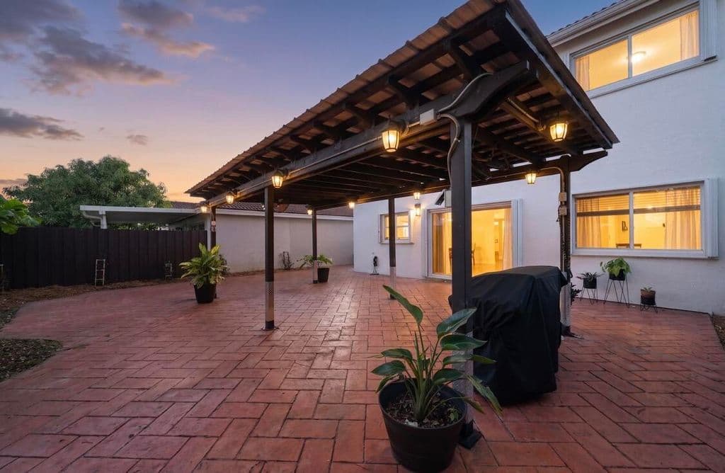 4+1 Müstakil ev — 14277 SW 177th Street